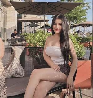 SLIM BEAUTY ℂALL GIRLS IN (Maharani Bagh) 𝓓ELHI@70421*04524 SERVICE