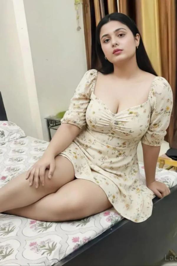 Low Pirce Call Girls In Satya Niketan • 9953056974 • Sex in Delhi